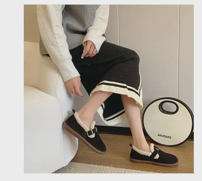 Женские туфли на плоской подошве из хлопковой замши с пряжкой в корейском стиле 2024 года — теплая обувь на меху на осень/зиму