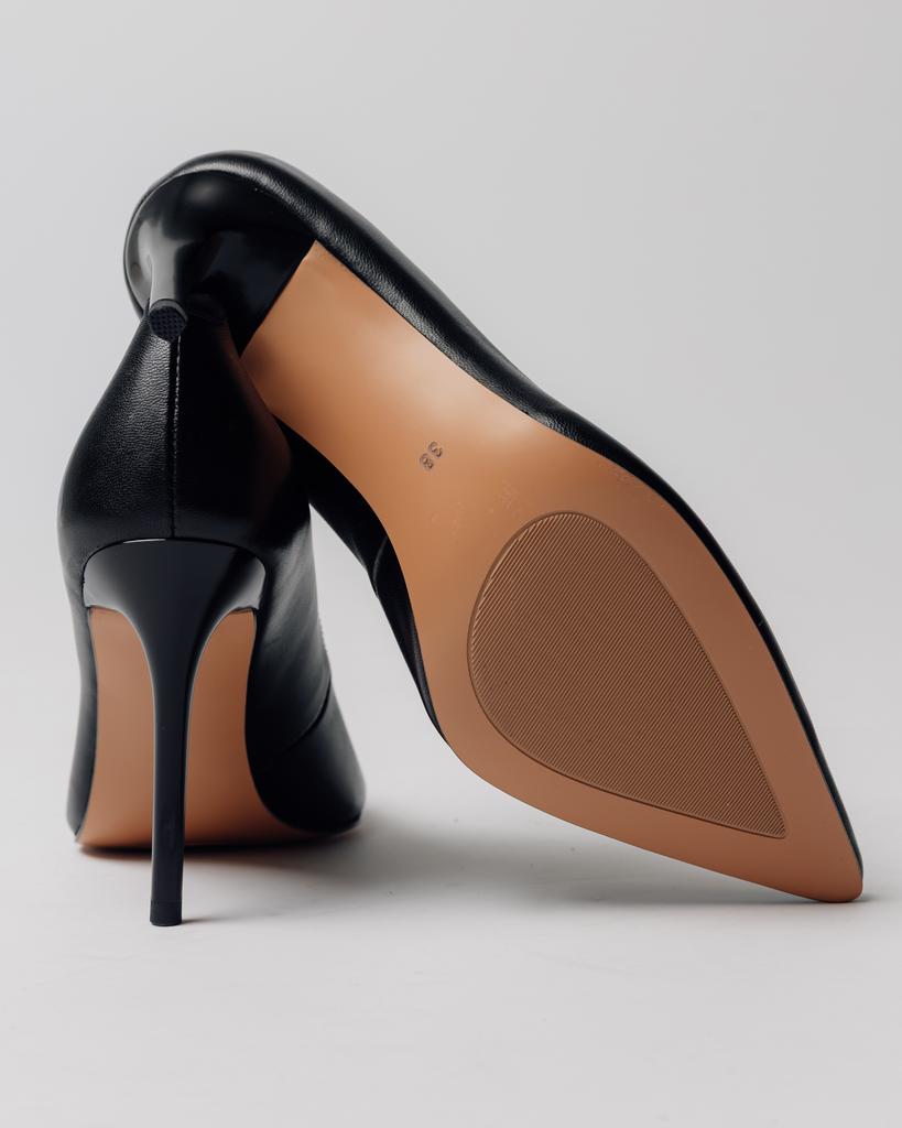 Туфли на шпильке классические Sufinna 7094 36 черные кожа