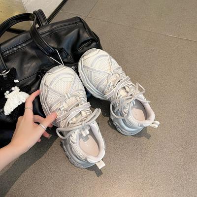 Версия из коровьей кожи~ Дышащие и легкие кроссовки для женщин, новинка осени 2025 года, со скрытой внутренней платформой для увеличения роста, повседневная спортивная обувь