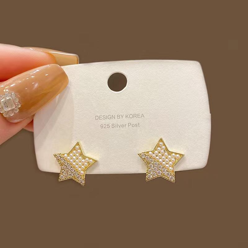 Brilliant Crystal Star Earrings Women Full Paved White Cubic Zirconia Simple Stylish Earring Versatile Fashion