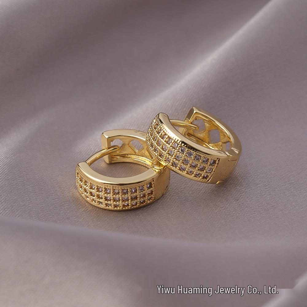 Французские серьги-пусеты с цирконами и бриллиантами в стиле легкой роскоши - Универсальные и трендовые стили