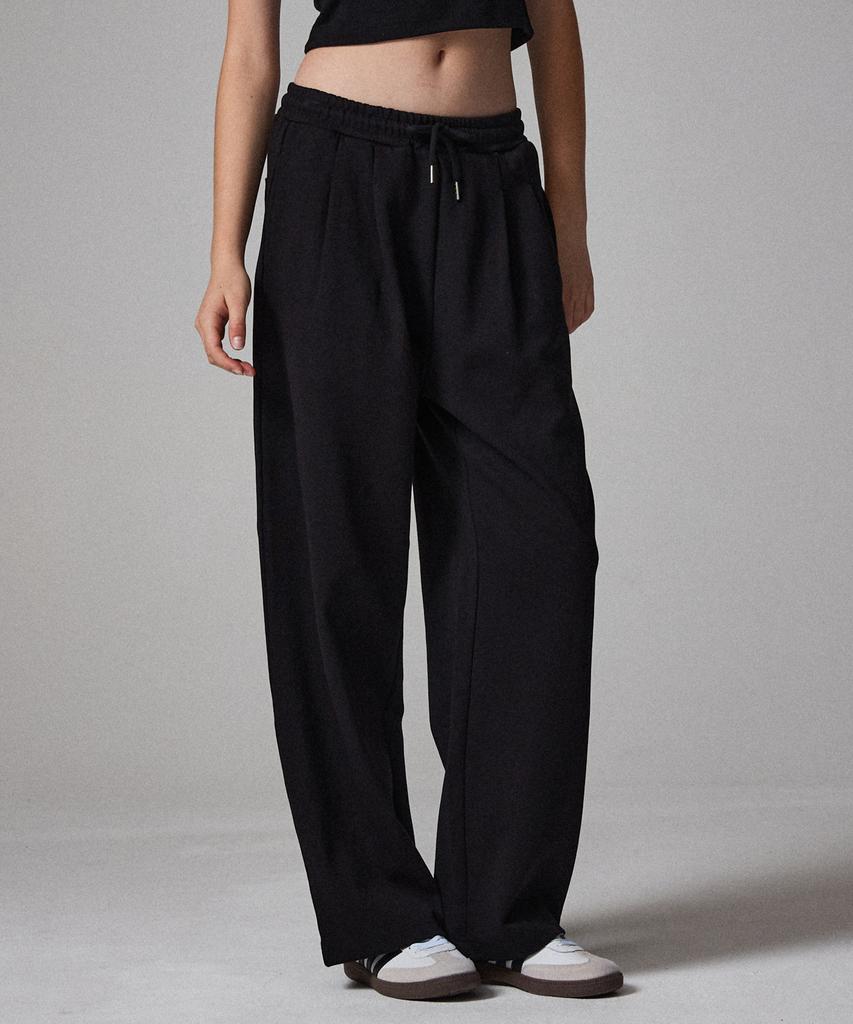 AWESOME STUDIO Double-Pleated Wide Sweatpants Black