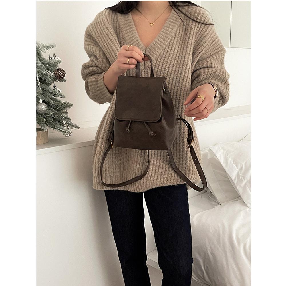 Городской минималистский винтажный рюкзак-хобо для женщин - мягкая искусственная кожа с прошитыми деталями, внутренними карманами на молнии и застежкой-клапаном, модный повседневный рюкзак