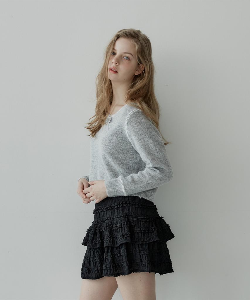 HYBERNAT Ribbon Stitching Knit Top
