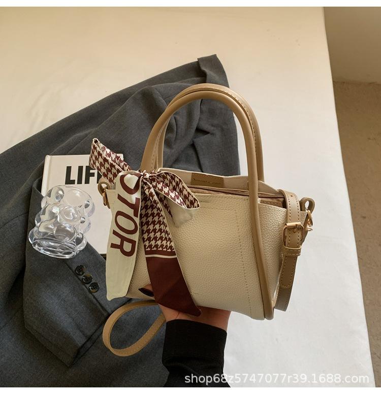 Handbag Women's 2025 New Trendy Fashion Casual Versatile Shoulder Bag Crossbody Bag Bucket Bag