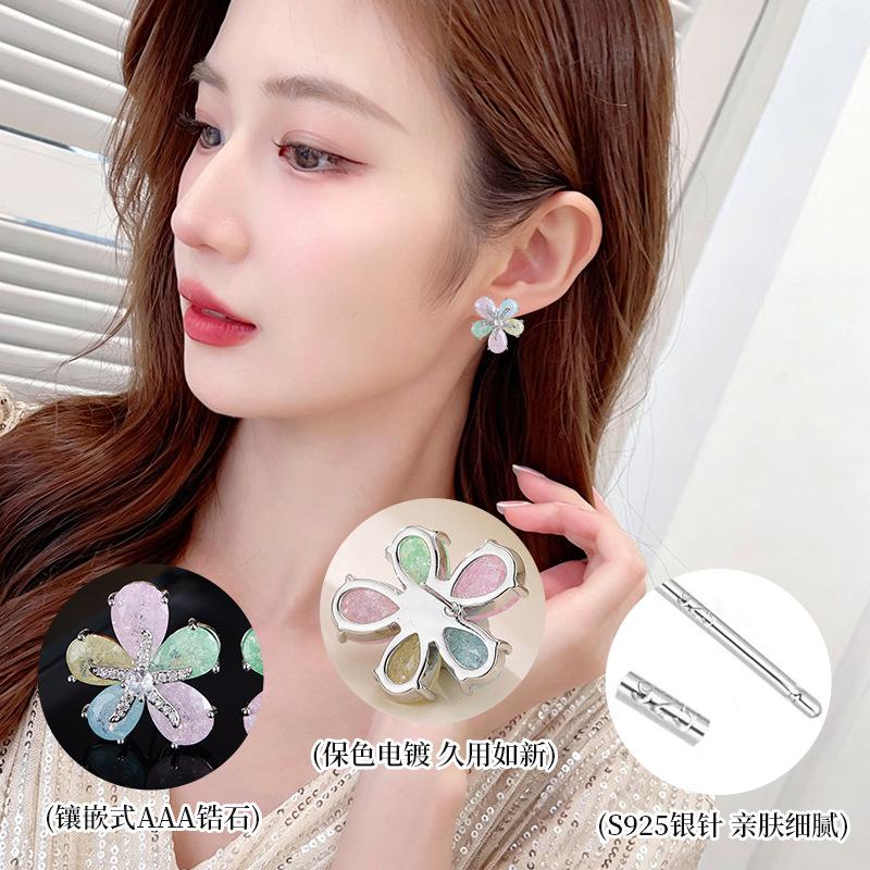 Women Five Leaf Grass Stud Earrings Zircon 925 Silver Needle Design Fashion Earrings Copper Jewelry