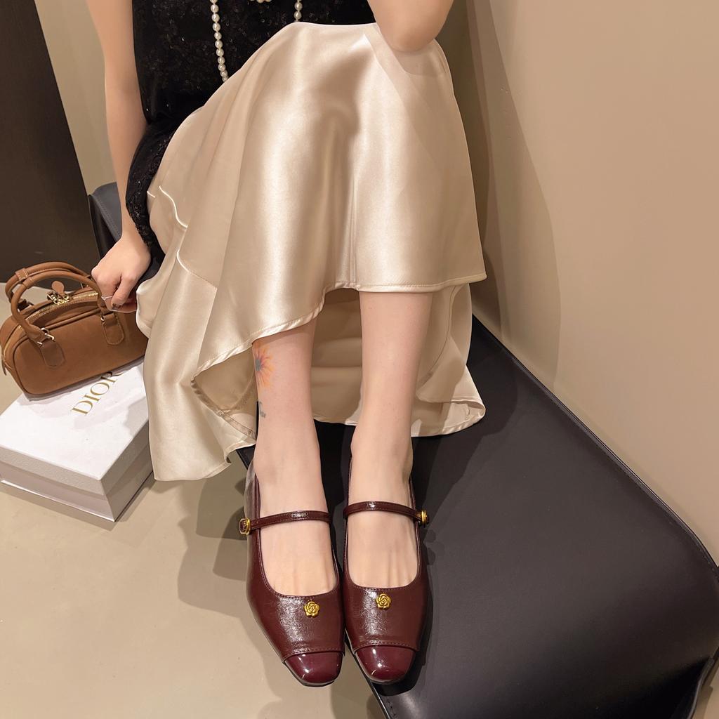Xiaoxiangfeng Thick Heel Single Shoes Women's Ladyshoes 2025 French with Skirt Square Head Shallow Mouth Soft Leather Medium Heel Mary Jane Shoes