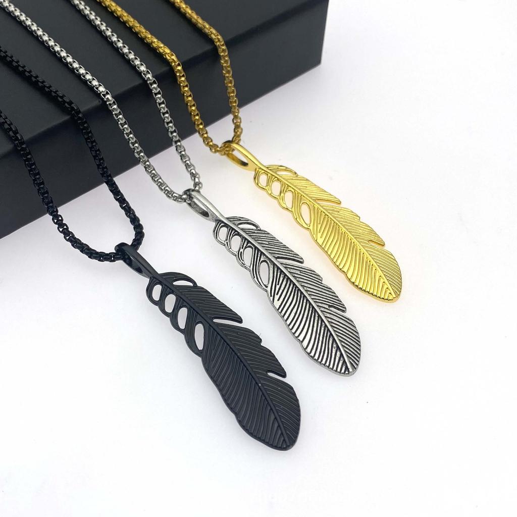 Personalized Hip Hop Retro Takahashi Feather Pendant Titanium Steel Necklace Fashion Simple Style Sweater Chain Accessories