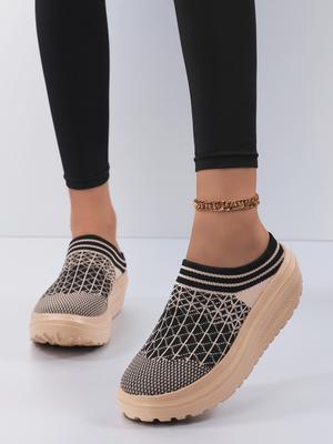 Белые туфли на платформе, женские новые модные осенние универсальные туфли для маффинов, легкие повседневные спортивные стельки, увеличивающие рост, женская обувь