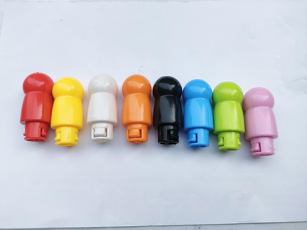 Стена-игрушка с колышками и бусинами: Интерактивные деревянные кубики и игра-украшение для стены для детского сада.