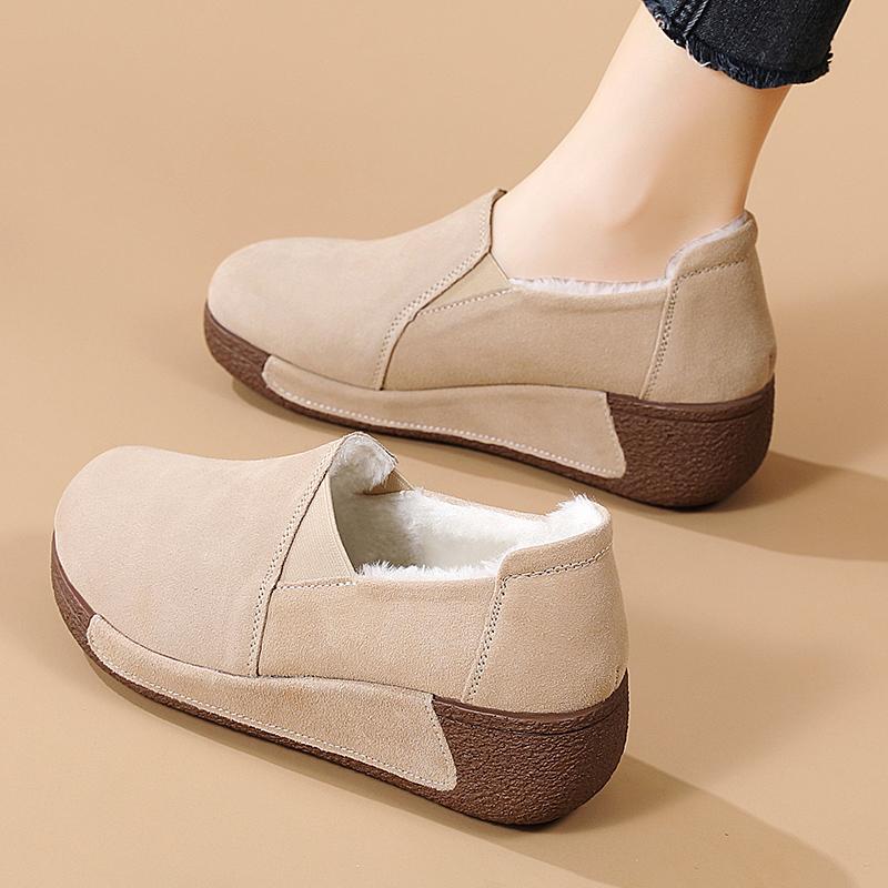 Женские мокасины на платформе Зимние теплые меховые кожаные туфли Женские туфли на толстой подошве Slip on для увеличения роста