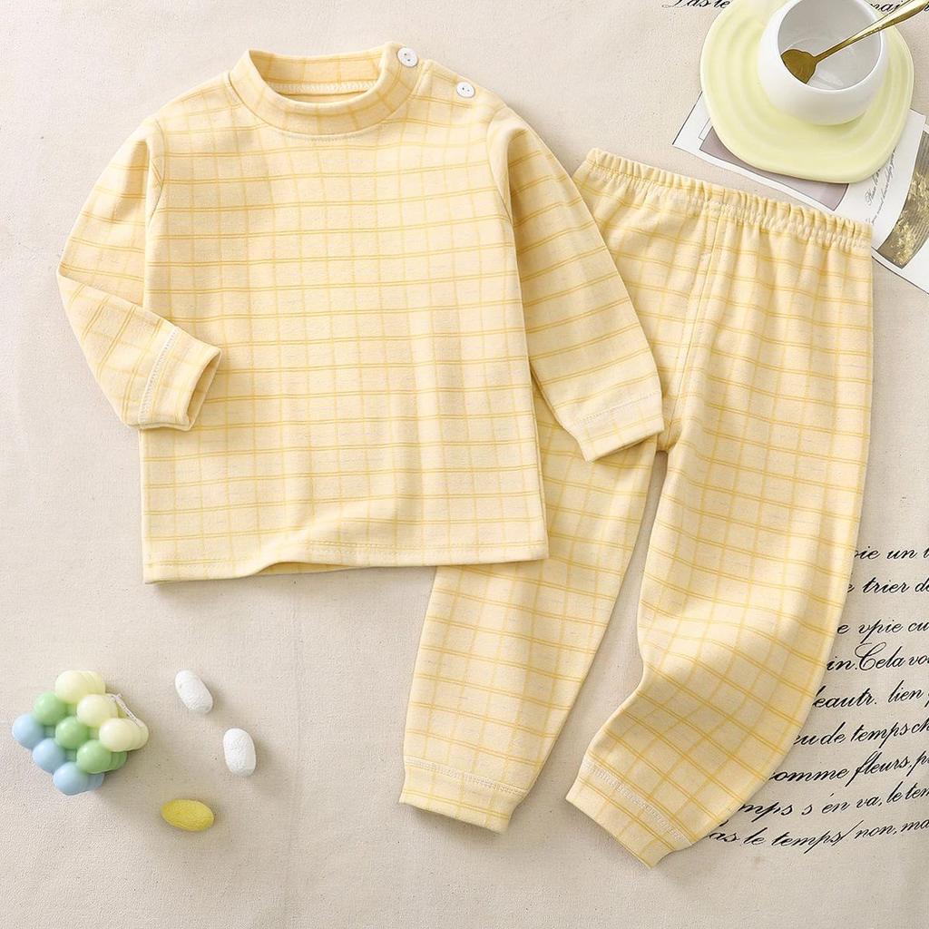 Детский термо-бархатный пижамный комплект: Теплый осенне-зимний пижамный комплект для мальчиков и девочек - Комплект из топа и брюк