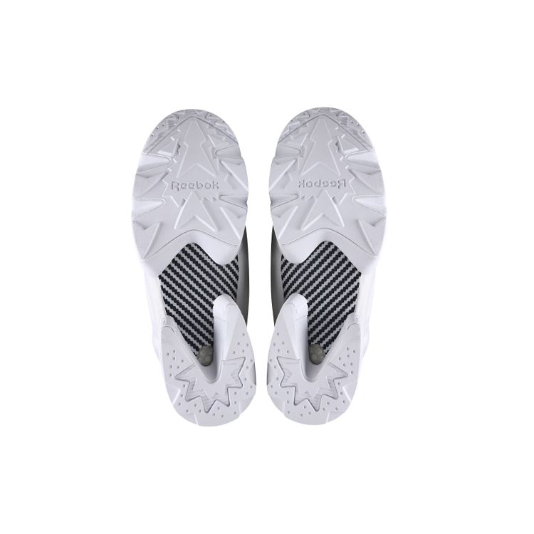 Reebok Instapump Fury Скругленный носок Низкие повседневные кроссовки для бега Унисекс кроссовки Облачно-белые DV4591