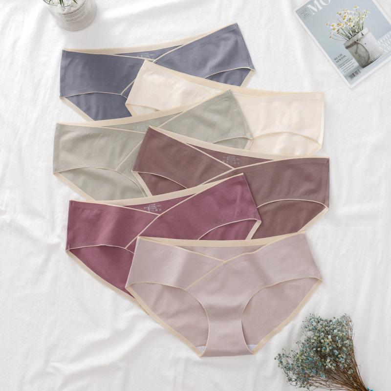 Хлопковые трусики для беременных с низкой посадкой, антибактериальной ластовицей и бесшовной поддержкой живота для раннего и среднего-позднего сроков беременности.