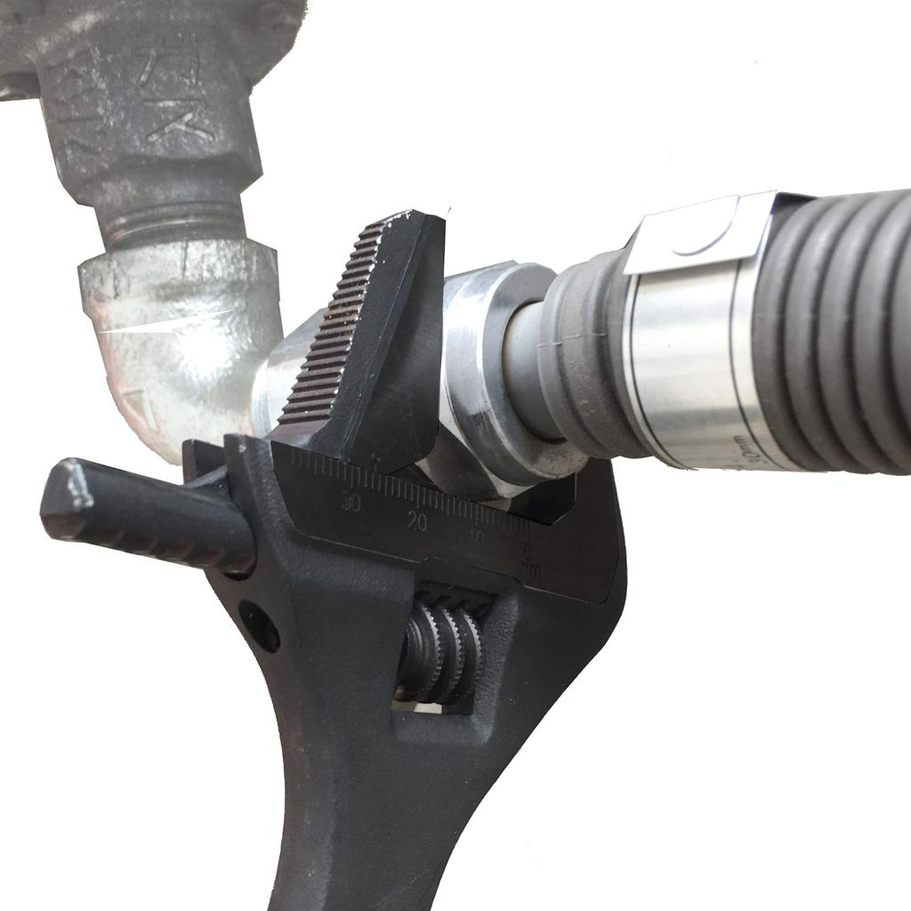 Fujiya Pipe Lance Adjustable Black and Gold with Wrench, Grip, FLP-38-BG