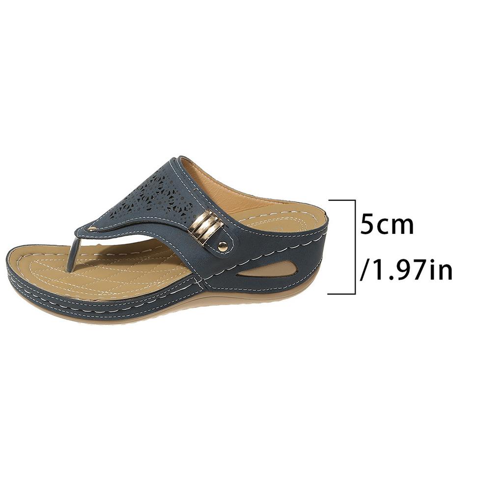 Крутые тапочки для женщин, летние, новые европейские и американские импортные, большие размеры, полые металлические, толстые, крутые тапочки для женщин