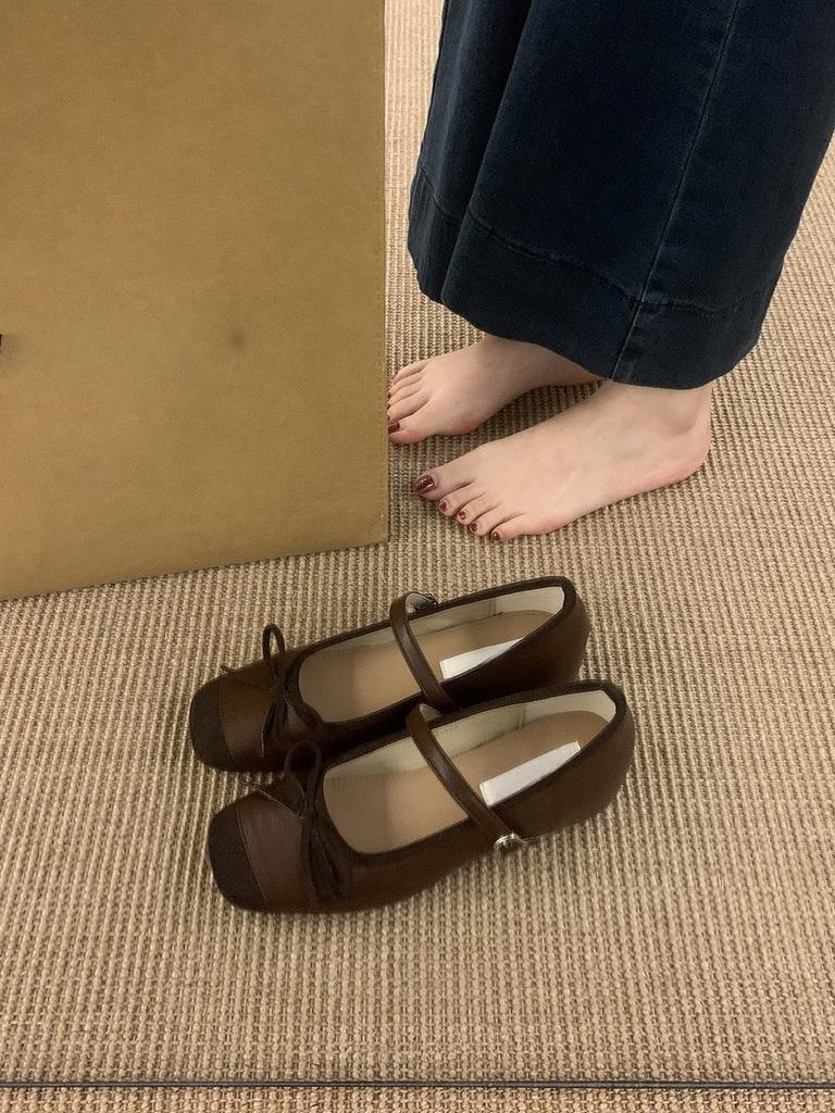 Балетки серебристые с внутренней платформой, женская обувь 2025 новая, французские весенние туфли Мэри Джейн в стиле «маленькая ароматная нежность»