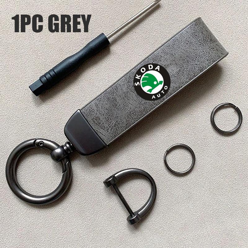 ICPG4 For Skoda 3D Metal Leather Car Keychain Key Ring Auto Emblem Accessories Fabia 1 2 Octavia a7 RS Superb Rapid Yeti Karoq Vision