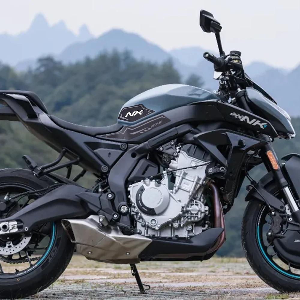 Для CFMOTO 675NK 2025 2026 Мотоцикла Противоскользящая Накладка на Топливный Бак Боковые Наклейки для Коленей с Увеличенным Сцеплением NK675 CF675 675 Защитные Наклейки