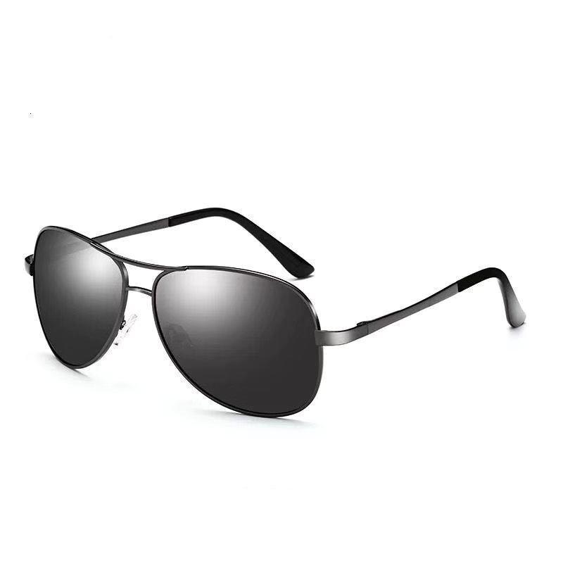 Men's Polarized Vintage Sunglasses with Photochromic Lenses and Spring Legs for Driving