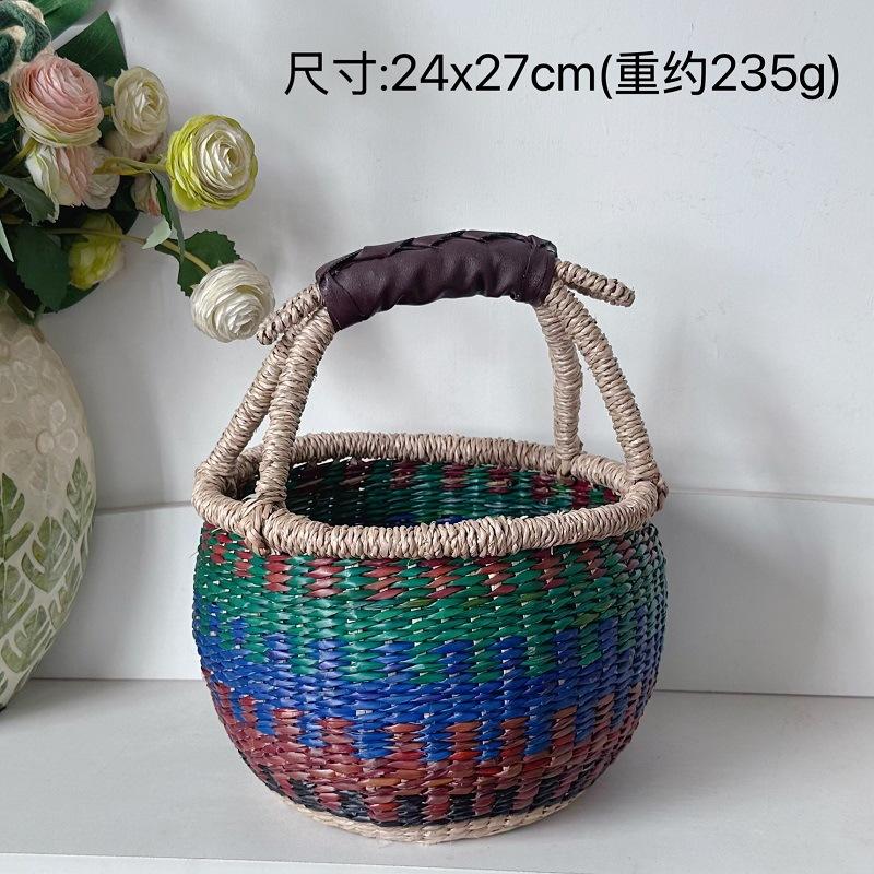 eaweed Handmade woven picnic basket for storing fruits and vegetables, Cosmetics kitchen organizer flower girl basket