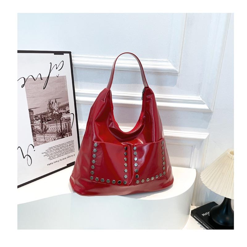 Ретро сумка женская большой вместимости новая летняя универсальная на плечо сумка для покупок заклепки сумка-тоут для通勤