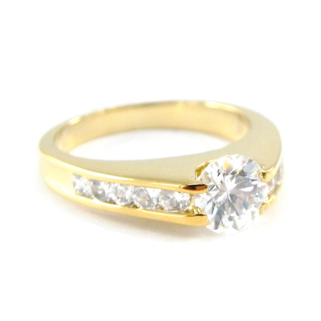 Solitaire Gold Plated 'Unique' Golden White - 7 Mm