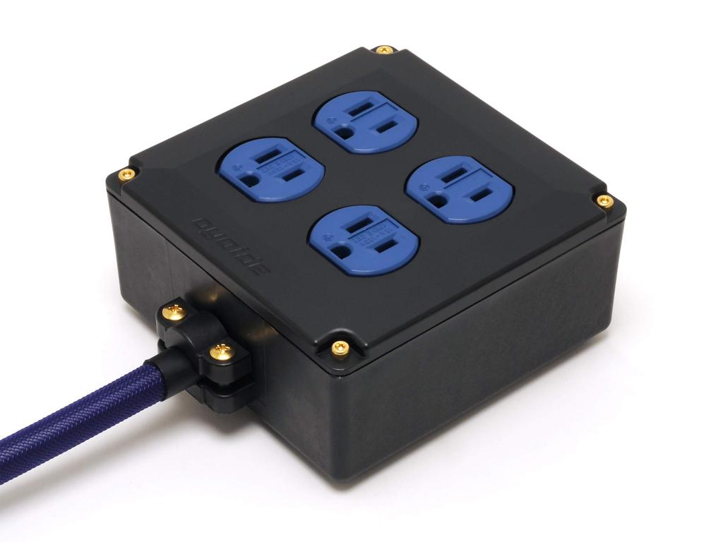 Сетевой фильтр OYAIDE OYAIDE 3-контактный 4-портовый (с кабелем, 2,0м) ОКБ-1-EXsII