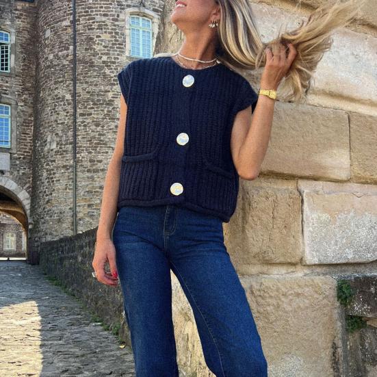 Women Sweater Vest V-neck Sleeveless Button Down Cardigan with Pockets Solid Color