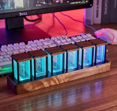 Часы ClocTeck с газоразрядными индикаторами (Nixie), синхронизацией по Wi-Fi и настраиваемой палитрой из 16 миллионов цветов, ретро-модерн, цифровые часы на деревянной подставке