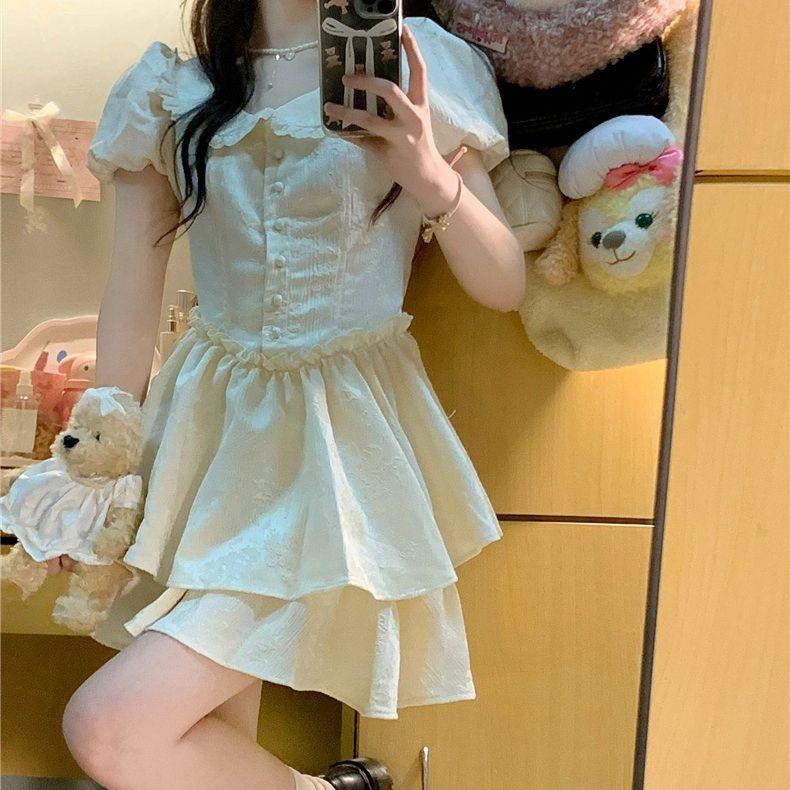 Комплект платья в французском стиле преппи с воротником Питера Пэна 2025: Женская летняя короткая юбка