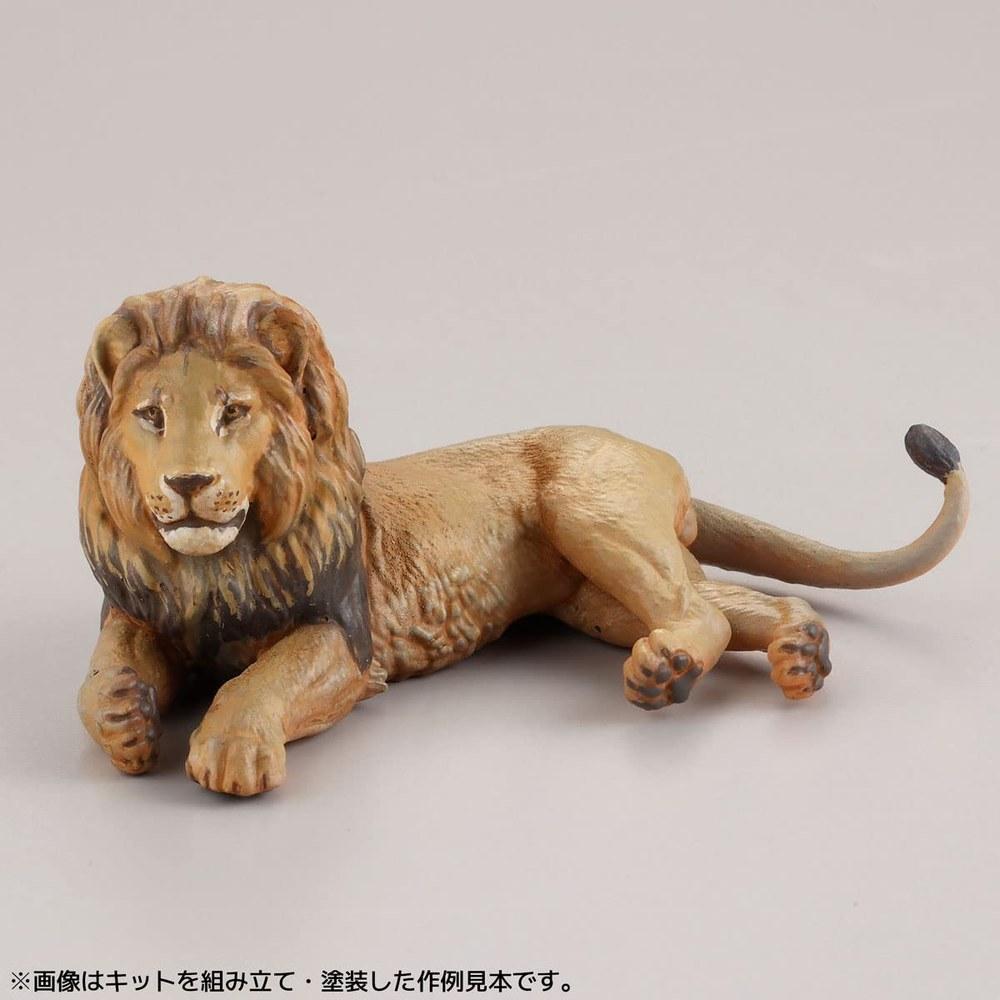 KAIYODO ARTPLA Keeper and Lion Set BOX Version Unpainted Unassembled Plastic Model Kit 6 Pieces AP003B