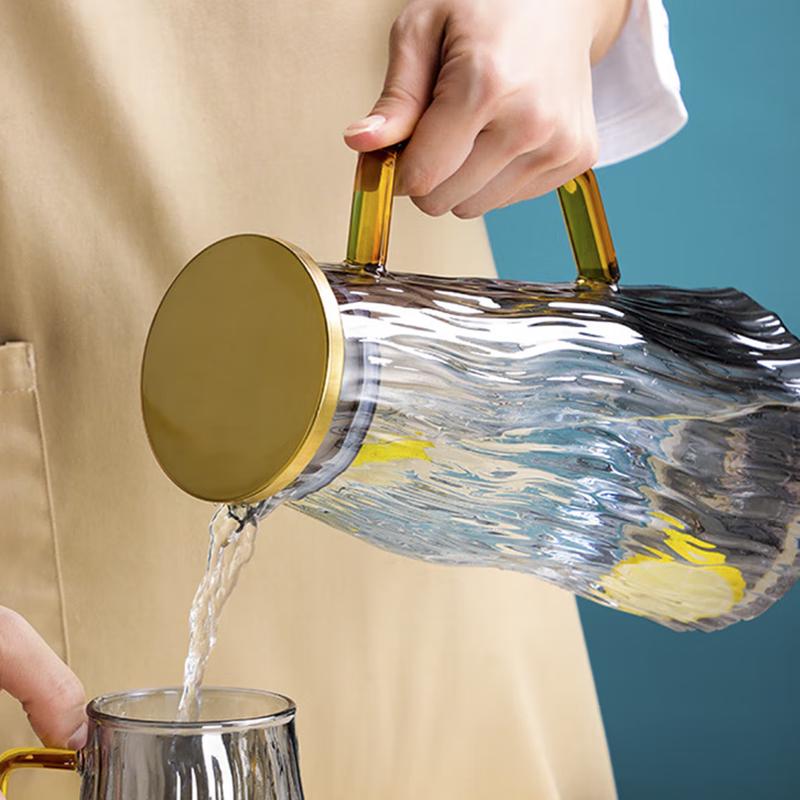 Жаропрочный стеклянный кувшин для воды