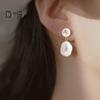 1 Pair Women Stud Earrings White Faux Pearl Dangling Drop Earrings Baroque Style Daughter Bridesmaid Dangle Earrings