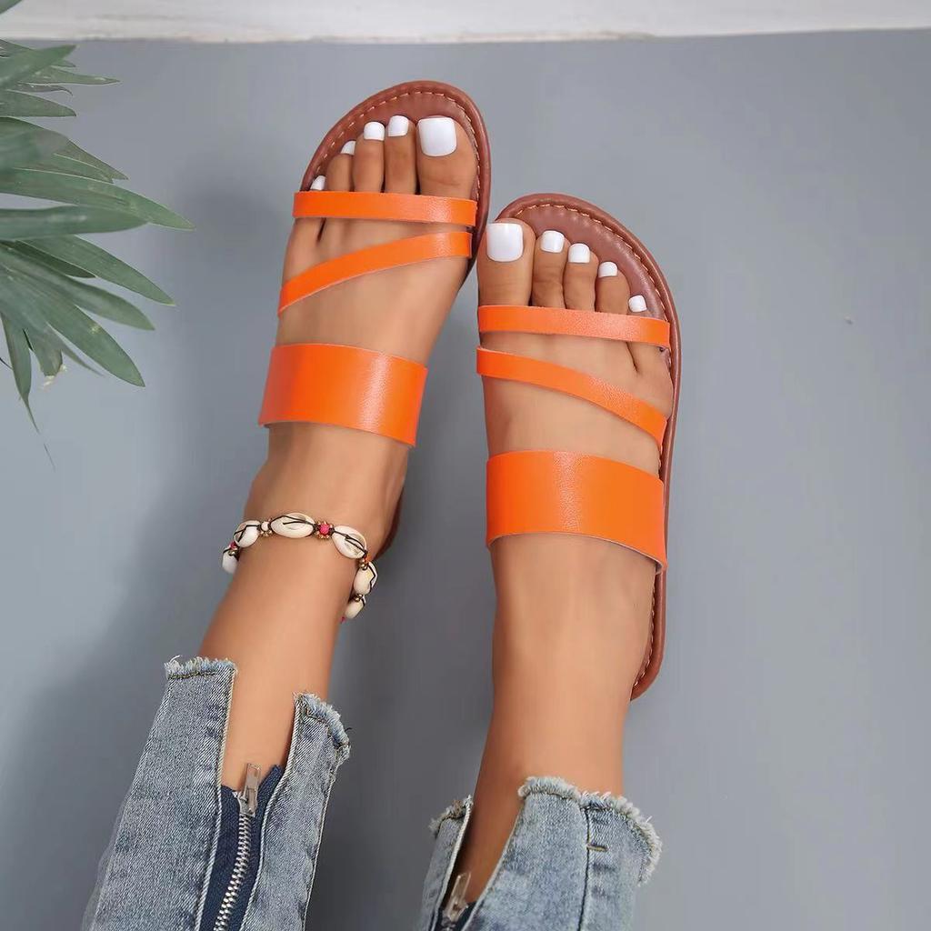2024 spring and summer new foreign trade large size sandals flat beach shoes outside casual one-word drag European and American sandals