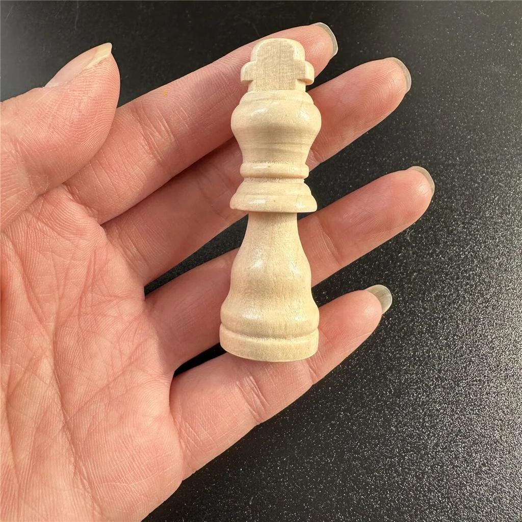 Шахматные фигуры 2,5 дюйма Новый продвинутый набор фигур из цельного дерева 32 штуки Настольная головоломка Развлекательная игра