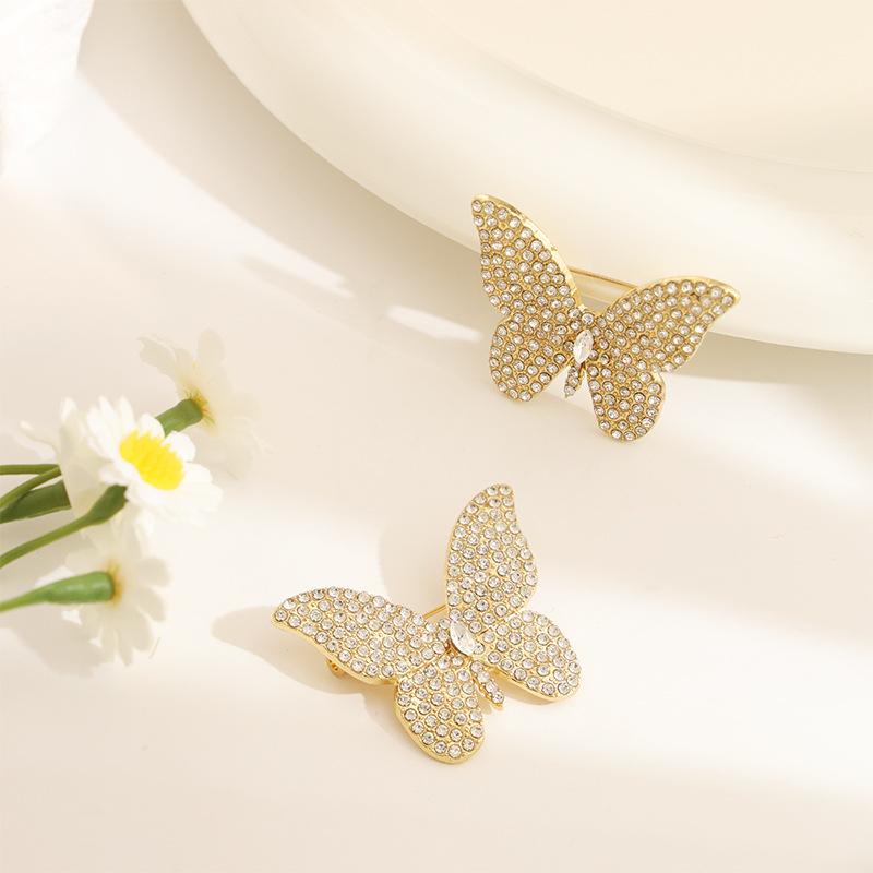 2025 новая золотая брошь-бабочка с бриллиантами, высокое качество, изысканный женский дизайн, нишевый темперамент, булавка для костюма