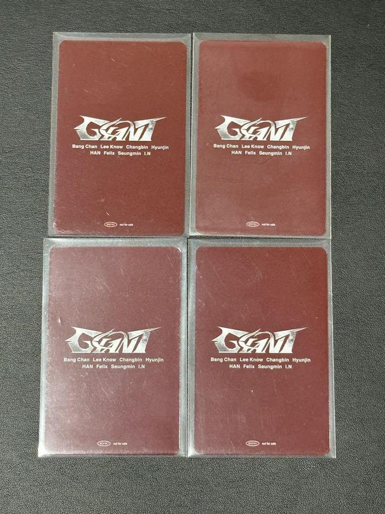 [Б/У] Stray Kids Хёнджин ГИГАНТСКАЯ Юнитная Торговая Карта