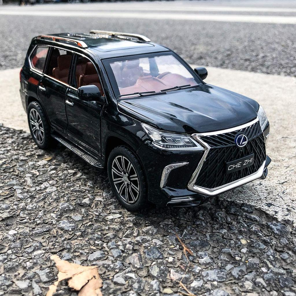 Lexus 570 Off-Road в масштабе 1/24, модель роскошного внедорожника, игрушечный автомобиль из цинкового сплава со звуком и светом для детей, подарок для мальчиков и девочек