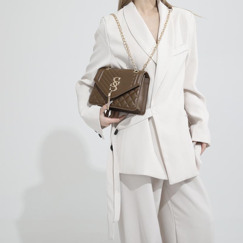 Сумка-цепочка в корейском стиле для женщин на весну и лето, новая модная сумка через плечо на одно плечо, маленькая квадратная сумка с вышитой нитью, женская сумка