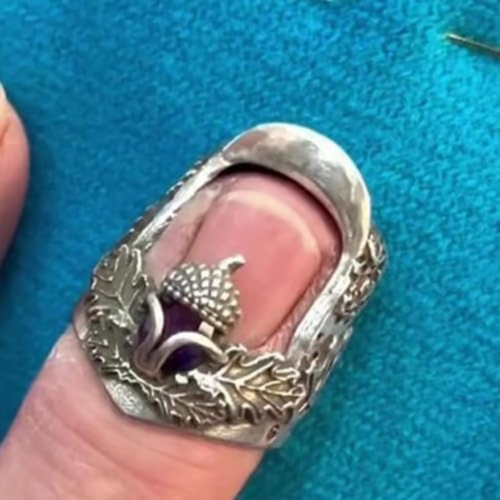 Thimbles for Hand Sewing Quilting, Sewing Thimble, Open Nail Acorn Finger Protector Finger Shield Ring, Sewing Quilting Accessories DIY Sewing Tools