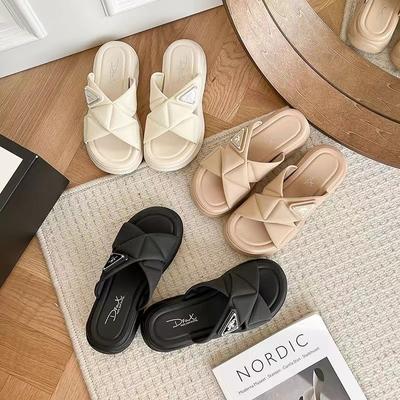 Летние туфли Cloud для женщин 2024 года, высокие женские тапочки, черные шлепанцы, толстые наружные сандалии на платформе, мягкие, удобные и элегантные