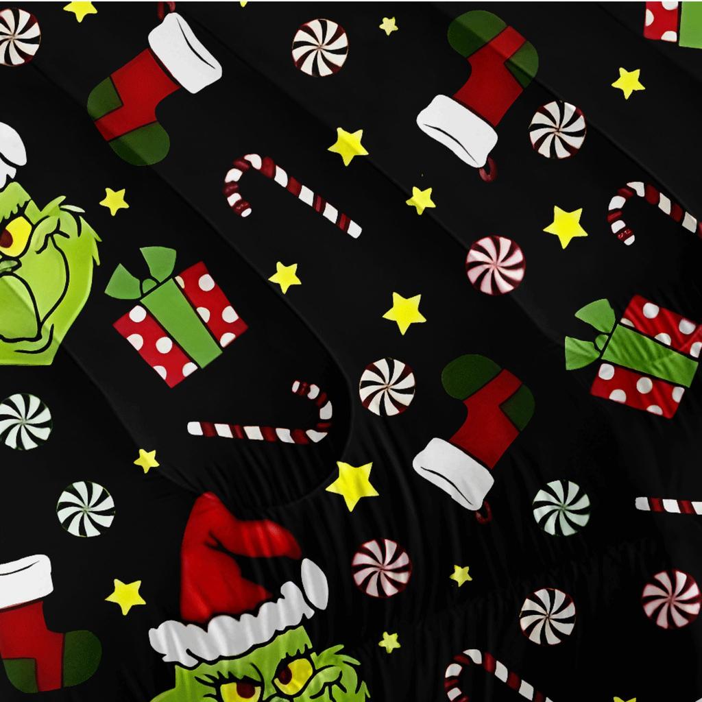 Пододеяльник с принтом рождественских украшений. Супермягкая матовая микрофибра для двуспальной кровати. Удобный комплект с застежкой-молнией и 2 наволочками.