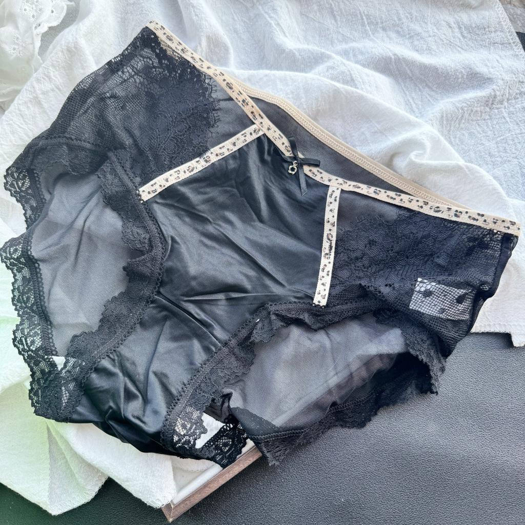 Женские летние трусы-слипы из атласа с принтом леопарда по краю, легкие, с ощущением роскоши и элегантности, с эффектом "ледяного шелка"