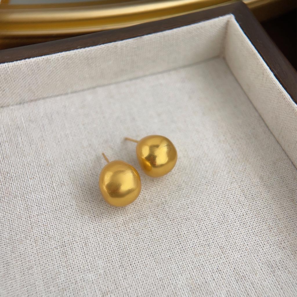 Винтажные геометрические серьги с жемчугом для женщин - Ретро стиль Гонконга, Легкая роскошь, Ощущение высокого класса