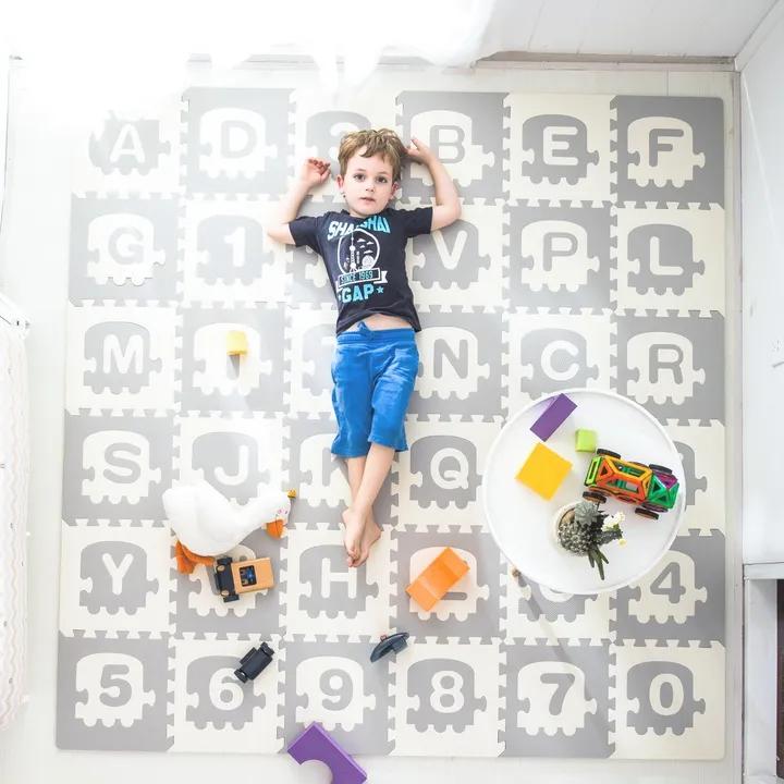 Foam mat 36 pcs. 30x30cm Letters - white and grey