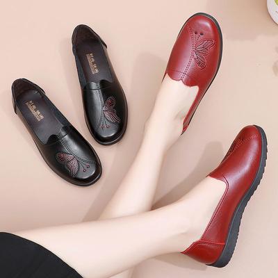 Простая модная обувь для женщин среднего и пожилого возраста на весну и осень. Удобные туфли без застежек на мягкой подошве для мам. Нескользящие мокасины для бабушек.