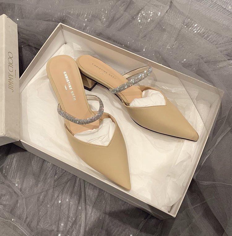 Xiaoxiangfeng Baotou Туфли-лодочки на толстом каблуке с острым носком Женские крутые шлепанцы Ленивые туфли с открытой пяткой Летние туфли на высоком каблуке со стразами