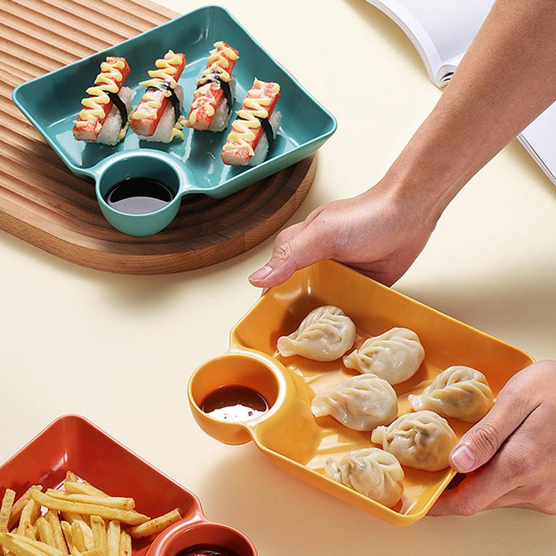 Квадратная тарелка для пельменей с уксусным соусом, место для закуски