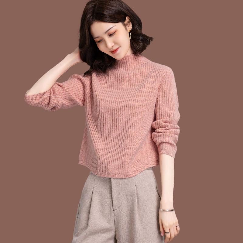 Утолщенный полувысокий ворот свитера женский короткий топ с высокой талией однотонный трикотаж